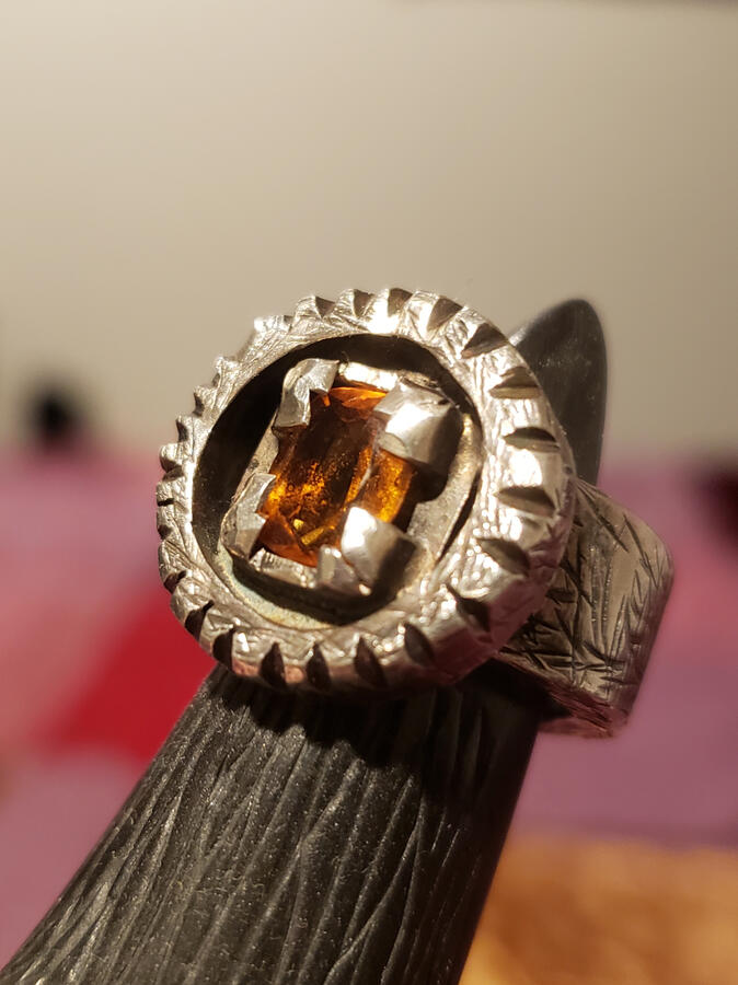 Ring. Citrine in silver.