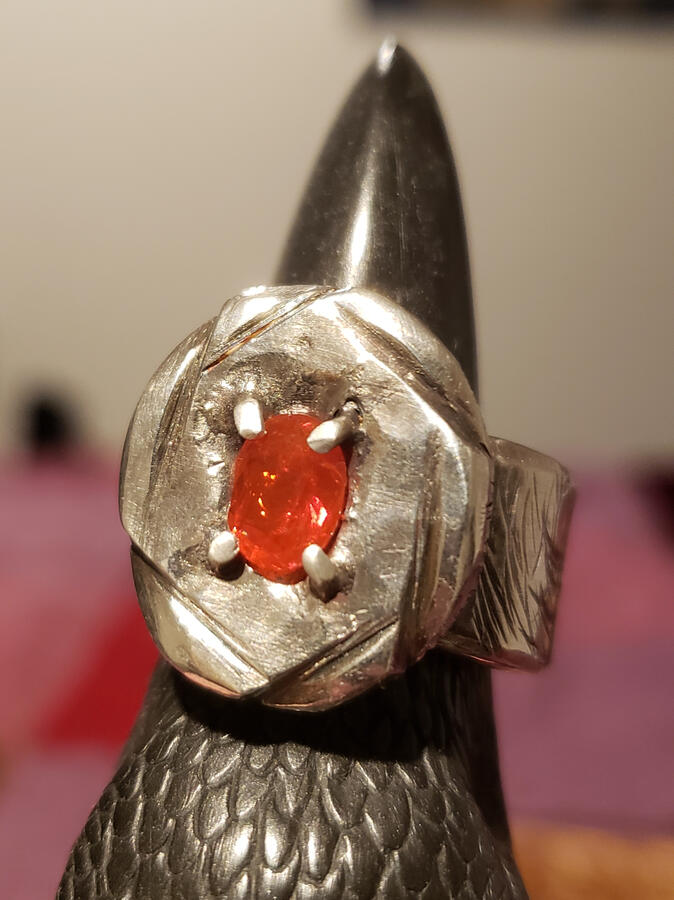 Ring. Fire opal in silver